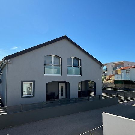 Apartmani Ivano Vir Eksteriør billede
